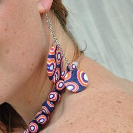 Náušky III. V kruzích