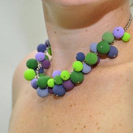 Náhrdelník Bambulky z kolekce Colors