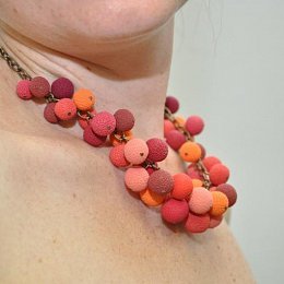 Náhrdelník Bambulky z kolekce Colors