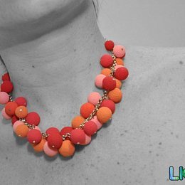 Náhrdelník Bambulky z kolekce Colors