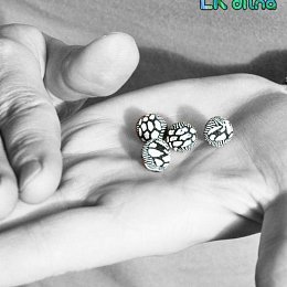 Náušnice pecky z kolekce BlackAndWhite